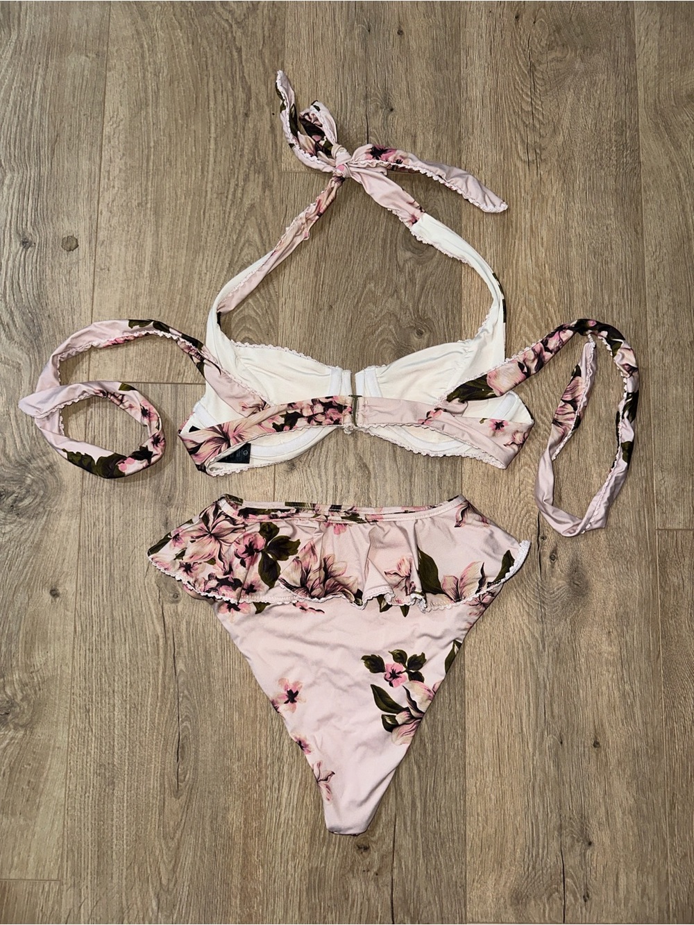 Beach Riot Floral Bikini - Picture 3 of 5